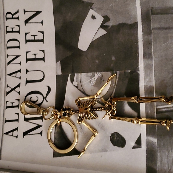 Alexander McQueen Keychain - Picture 5 of 10